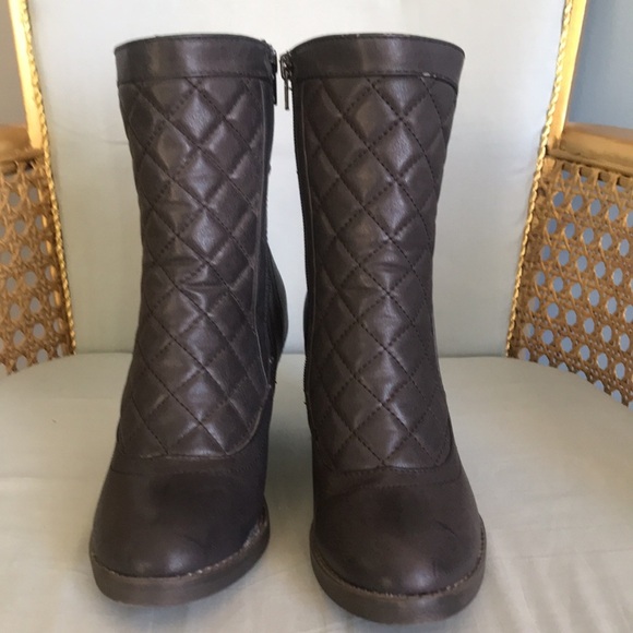 Arizona Jeans dark gray zip up block heel round toe quilted ankle booties size 7 - Picture 9 of 14